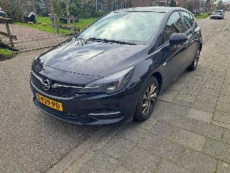 damaged passenger cars Opel Astra 1.2eleganse 2020/3