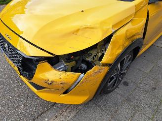 Peugeot 208 1.2 pure tech GT line picture 6