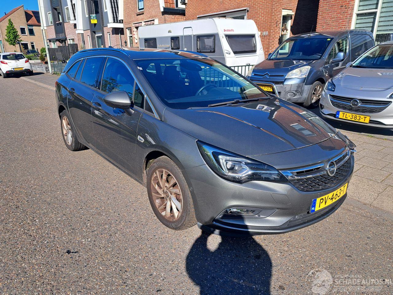 Opel Astra 1.4 SPORTS TOURER+
