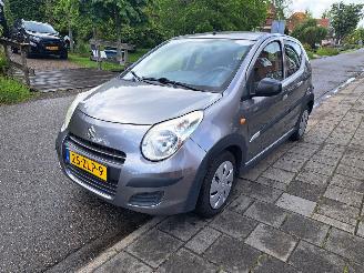 Unfallwagen Suzuki Alto 1.0 comfort 2013/2