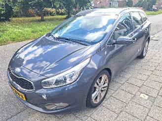 Kia Cee d 1.6 GDI plus pack picture 1