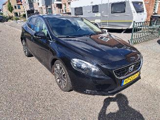 Damaged car Volvo V-40 2.0 D2 ocean race 2015/12