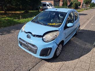 Damaged car Citroën C1 1.0i collection 2013/5