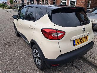 Renault Captur 0.9 tce dynemique picture 5