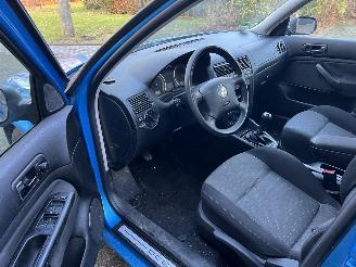 Volkswagen Golf 1.6 16V OCEAN 5DRS AIRCO picture 15