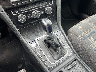 Volkswagen e-Golf  picture 20