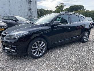 Renault Mégane Estate 1.2 TCe Bose NAVI AIRCO CRUISE picture 2