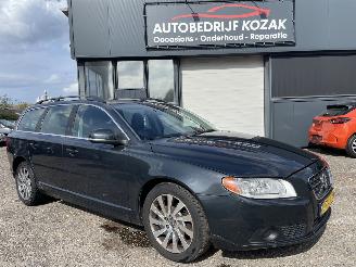 Avarii autoturisme Volvo V-70 1.6 T4 Limited Edition AUTOMAAT 2012/5