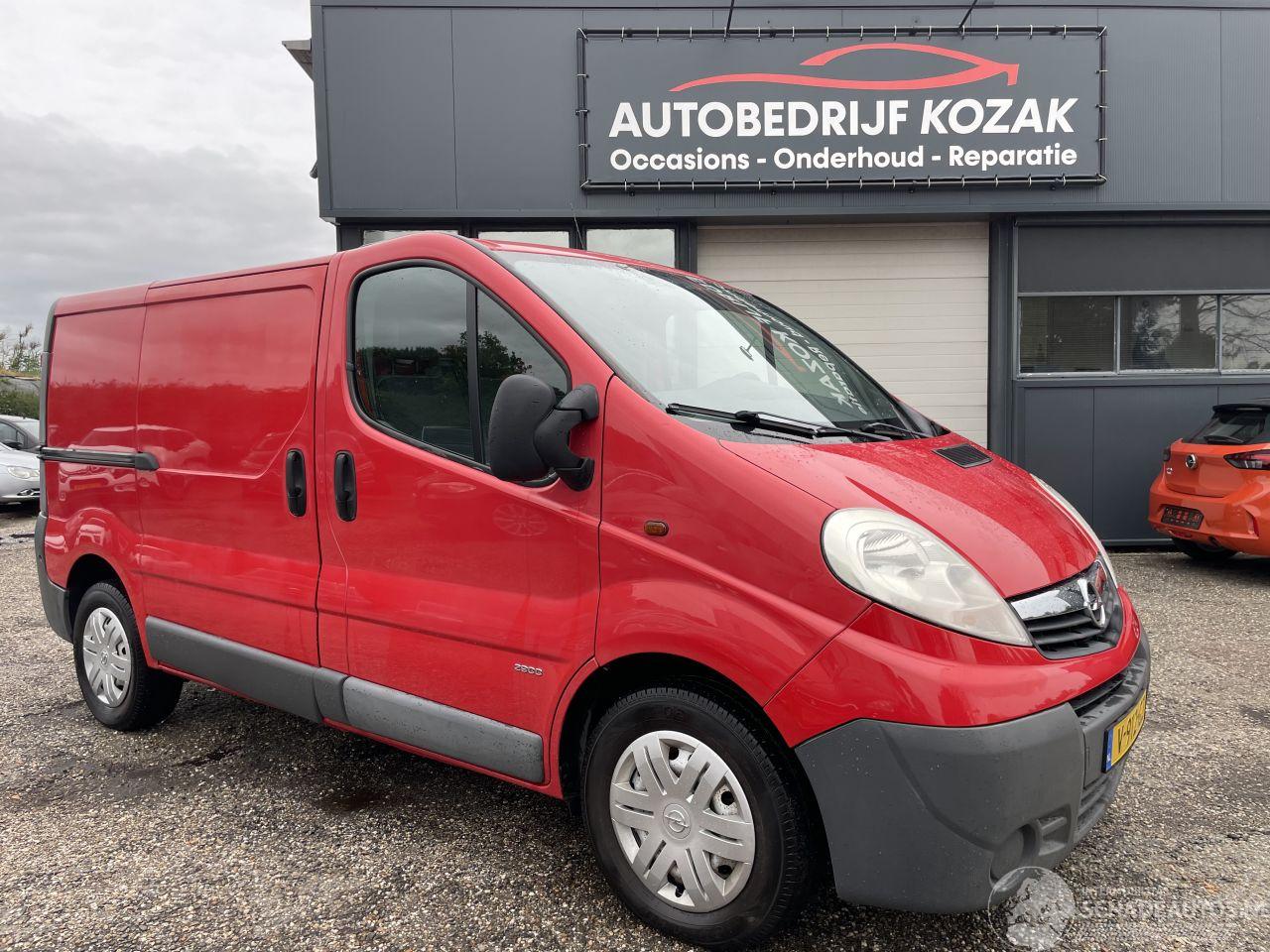 Opel Vivaro 2.0 CDTI L1H1 NIEUWE APK MARGE 3 pers.