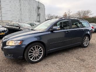 Volvo V-50 2.4i Edition II AIRCO LEDER CRUISE 170pk picture 2