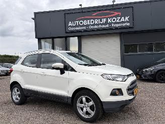 damaged passenger cars Ford EcoSport 1.0 EcoBoost Trend Airco 2017/2