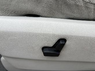 Chrysler Town & Country 3.8 V6 7-pers. AUTOMAAT AIRCO CRUISE picture 23