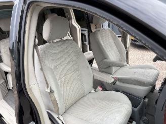 Chrysler Town & Country 3.8 V6 7-pers. AUTOMAAT AIRCO CRUISE picture 17