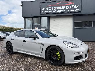 uszkodzony samochody osobowe Porsche Panamera 3.0 S E-HYBRID 2015/5