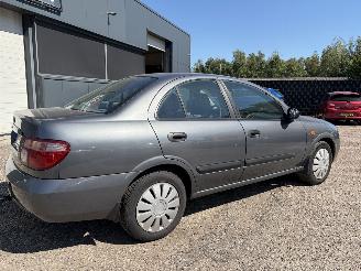 Nissan Almera 1.5 Acenta SEDAN AIRCO picture 4