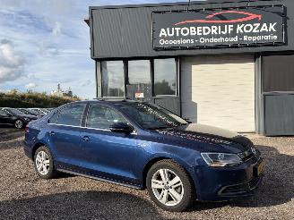 Damaged car Volkswagen Jetta 1.4 TSI Hybrid Comfortline automaat NAVI CRUISE 2013/6