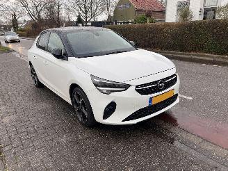 Damaged car Opel Corsa 1.2-12v Edition 2020/9