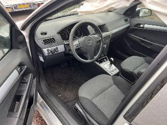 Opel Astra 1.6-16V automaat picture 5