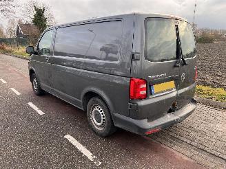 Volkswagen Transporter T6 2.0 TDi 103 kw Automaat L1H1 picture 4