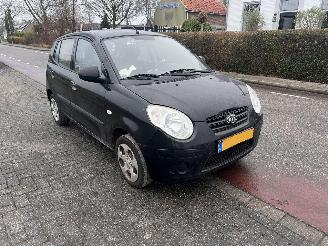 Unfallwagen Kia Picanto 1.0-12V 2008/2
