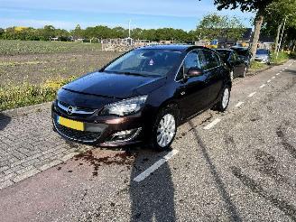 Opel Astra 1.6 CDTi Edition picture 2