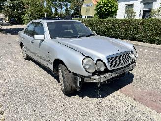 Auto da rottamare Mercedes E-klasse E (W210) 300D 1997/9