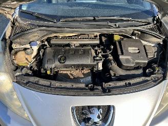 Peugeot 207 1.4-16V picture 6