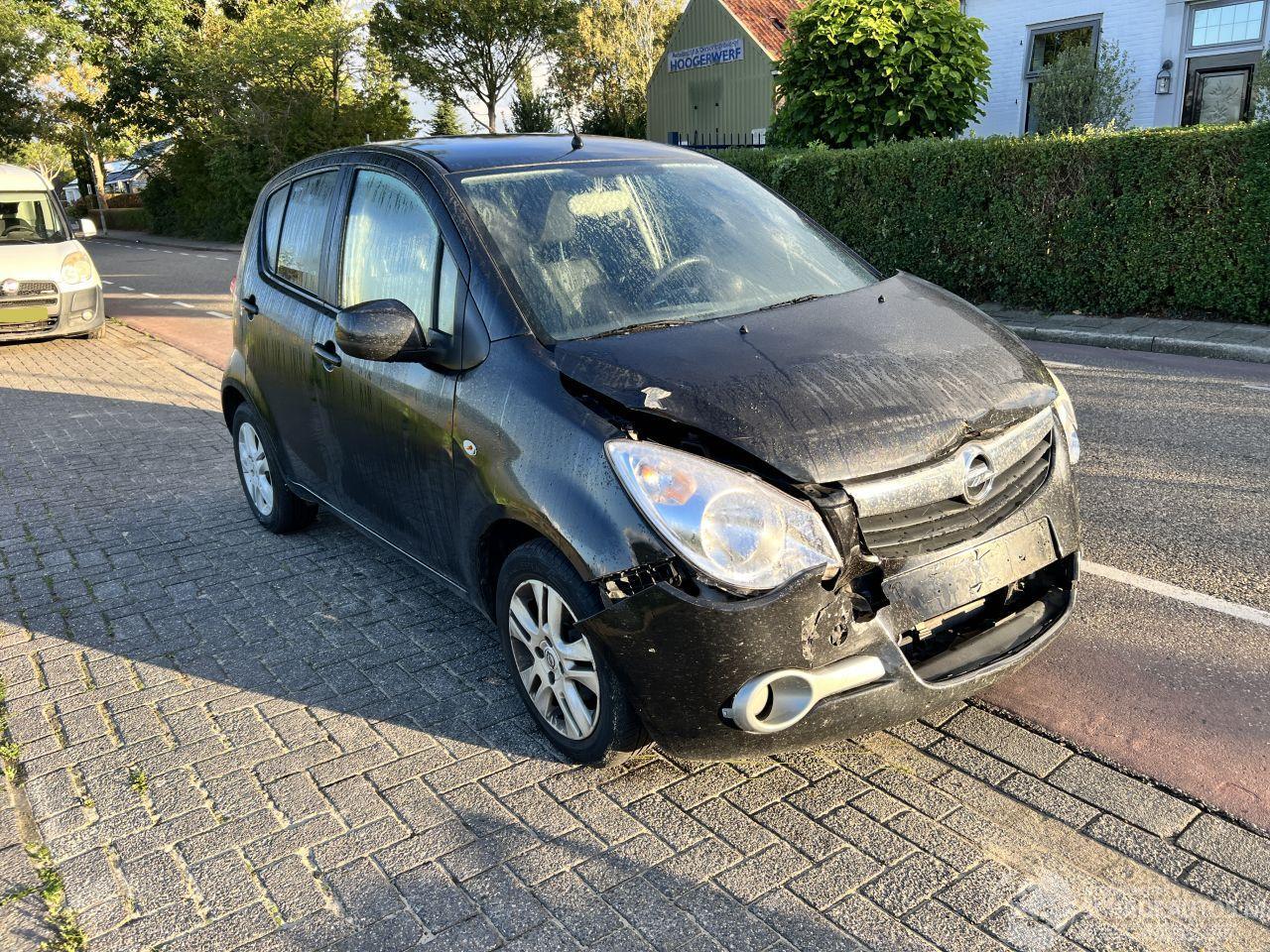 Opel Agila 1.0-12V