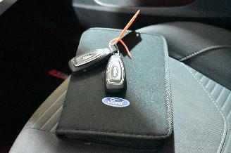 Ford Focus 1.0 Titanium picture 26