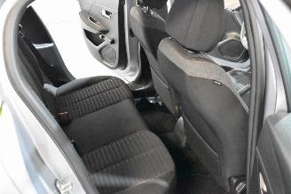 Peugeot 208 1.2 PureTech Active picture 17