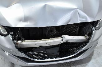 Peugeot 208 1.2 PureTech Active picture 11