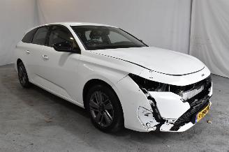 Schadeauto Peugeot 308 1.2 PT Act. Pack Bns 2023/1