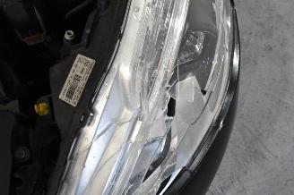 Peugeot 208 1.2 PureT. Signature picture 13