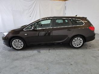Opel Astra SPORTS TOURER picture 4