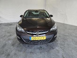 Opel Astra SPORTS TOURER picture 2
