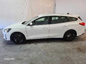 Ford Focus 1.5 EcoBl. Tr.Ed.Bns picture 4