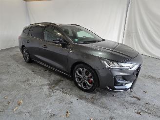 Damaged car Ford Focus 1.0 EBH ST Line St. 2023/5