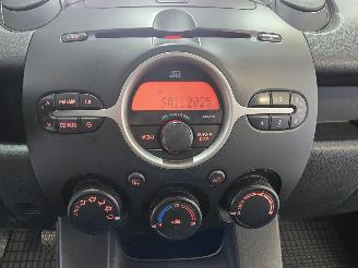 Mazda 2  picture 32