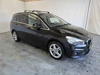 damaged passenger cars BMW 2-serie 216d 7p High 2017/1