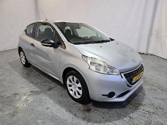 Avarii autoturisme Peugeot 208 1.0 Pure Tech Like 2014/10