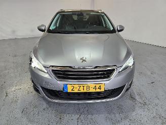 Peugeot 308 1.2 PureTech Blue Lease Premium picture 2