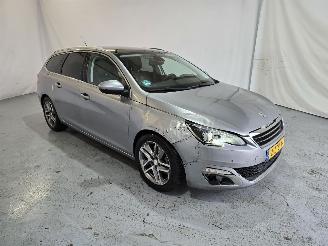 Unfallwagen Peugeot 308 1.2 PureTech Blue Lease Premium 2015/4