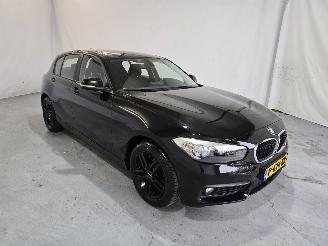 Voiture accidenté BMW 1-serie 116i M Sport 2016/1