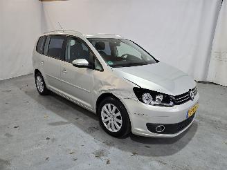 uszkodzony samochody osobowe Volkswagen Touran 2.0 TDI Highline BlueMotion 7p. 2014/5