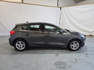 Ford Focus 1.0 EcoBoost Hybrid Trend Edition Business picture 8