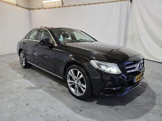 Damaged car Mercedes C-klasse 180 Lease Edition 2014/10