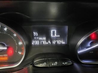 Peugeot 208 1.2 PureT. Blue Lion picture 22