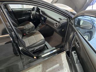 Toyota Auris 1.8 Hybr. Executive picture 15