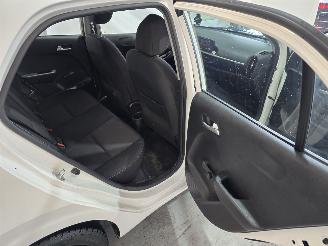 Kia Picanto 1.0 DPi ComfortL. 5p picture 16
