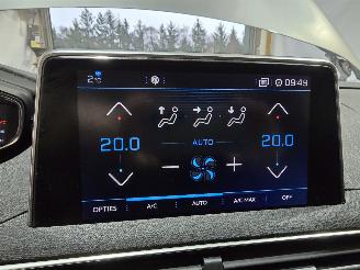 Peugeot 3008 1.2 PureTech Active picture 33